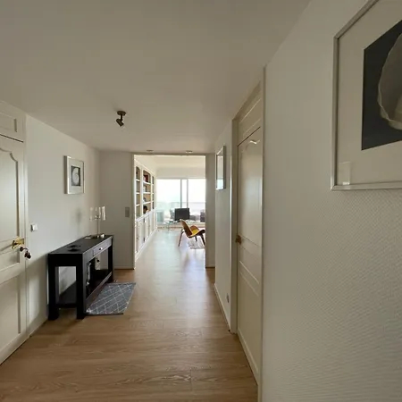 4 Au Dernier Etage Avec Immense Terrasse Face Au Bassin A - Fr-1-420-122 *