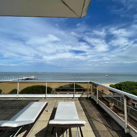 4 Au Dernier Etage Avec Immense Terrasse Face Au Bassin A - Fr-1-420-122 Apartment *
